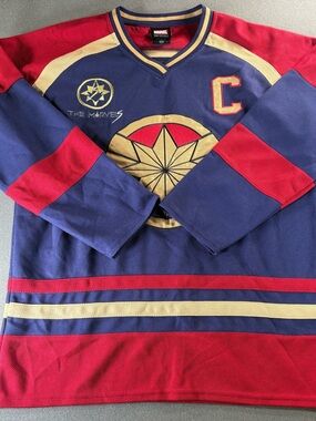 Box Lunch The Marvels Captain Marvel Carol Danvers Hockey Jersey Sz M